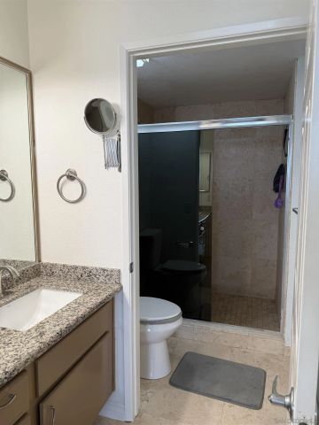 680 Camino De La Reina 2201, San Diego, CA 92108