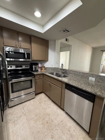 680 Camino De La Reina 2201, San Diego, CA 92108