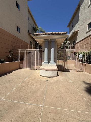 680 Camino De La Reina 2201, San Diego, CA 92108