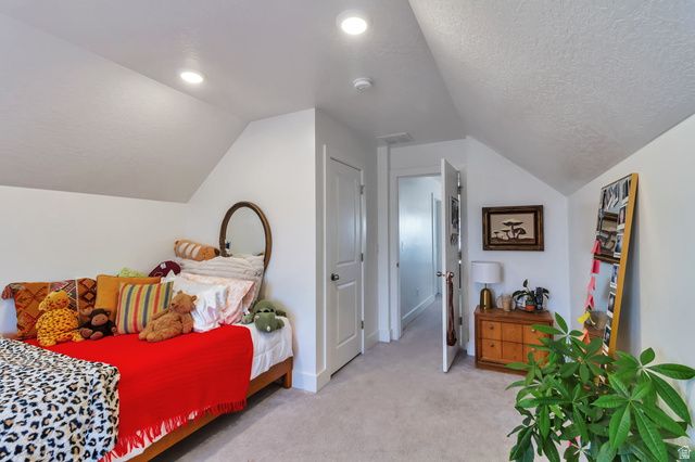 5417 W 3850 S, Hooper, UT 84315