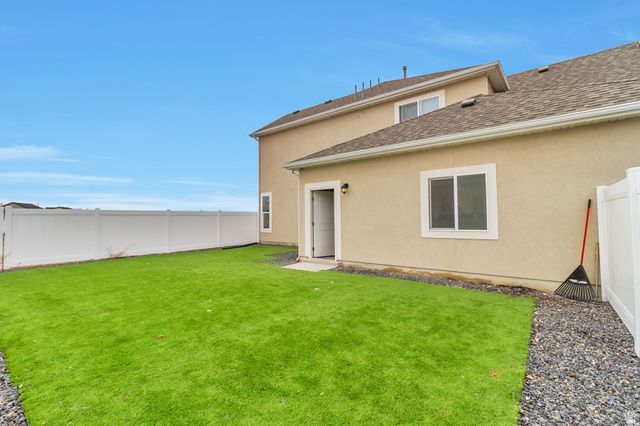 5417 W 3850 S, Hooper, UT 84315