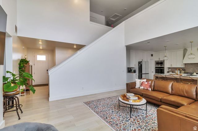 5417 W 3850 S, Hooper, UT 84315