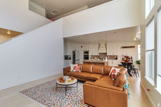 5417 W 3850 S, Hooper, UT 84315