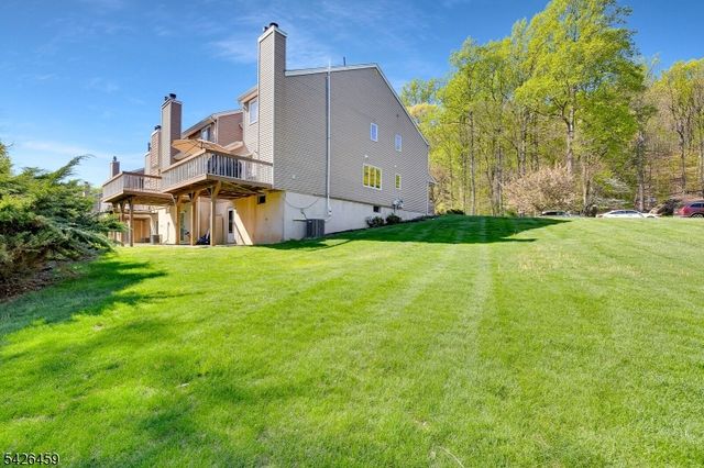 11 Edgefield Dr, Parsippany-troy Hills Twp., NJ 07950