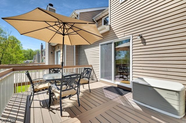 11 Edgefield Dr, Parsippany-troy Hills Twp., NJ 07950