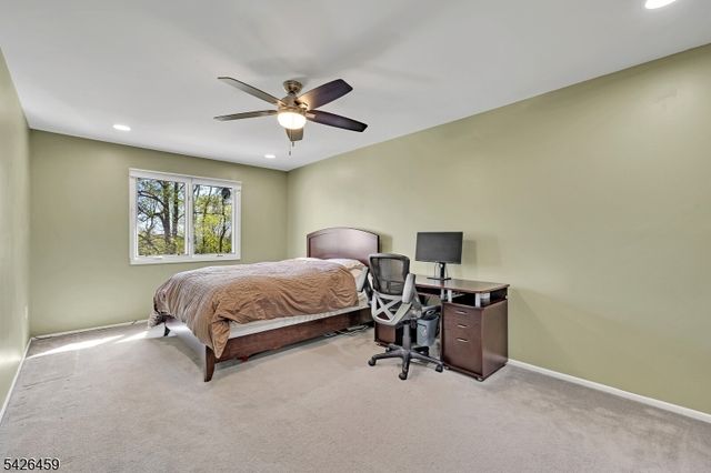 11 Edgefield Dr, Parsippany-troy Hills Twp., NJ 07950