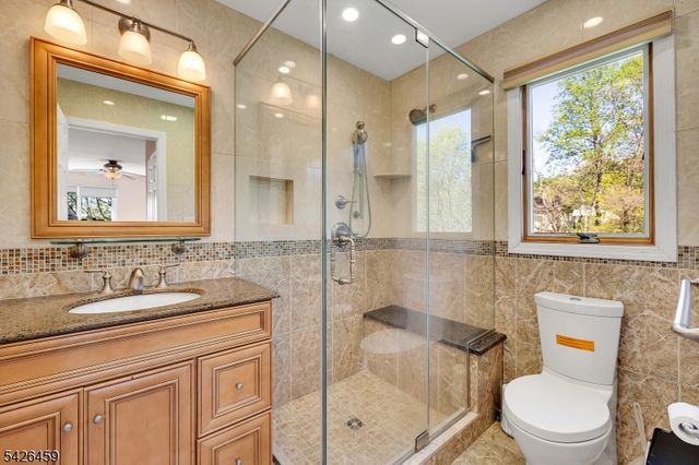 11 Edgefield Dr, Parsippany-troy Hills Twp., NJ 07950