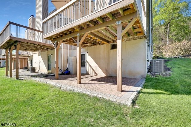 11 Edgefield Dr, Parsippany-troy Hills Twp., NJ 07950