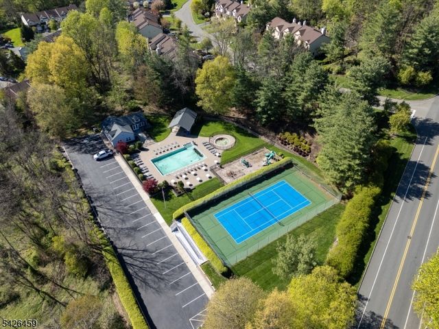 11 Edgefield Dr, Parsippany-troy Hills Twp., NJ 07950