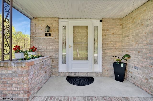 11 Edgefield Dr, Parsippany-troy Hills Twp., NJ 07950