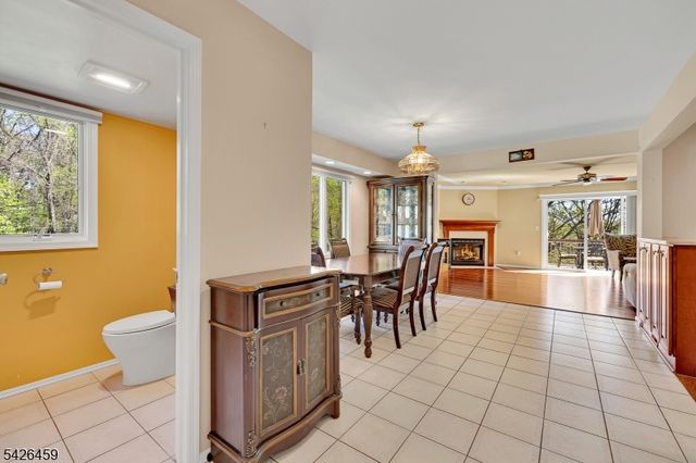 11 Edgefield Dr, Parsippany-troy Hills Twp., NJ 07950