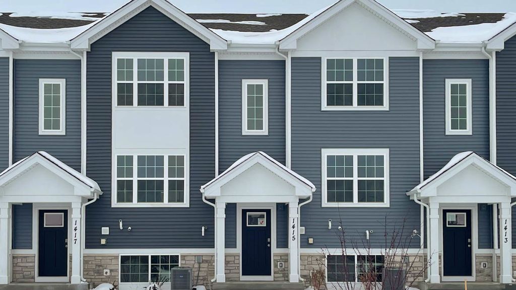 1415 Oakfield Lane, Pingree Grove, IL 60140