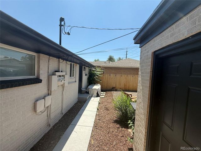 3311 Jasmine Street, Denver, CO 80207