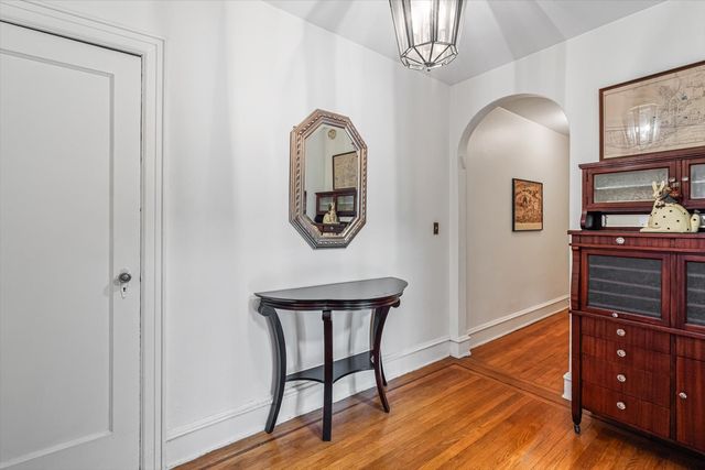 150 Burns St Apt 6H, New York City, NY 11375