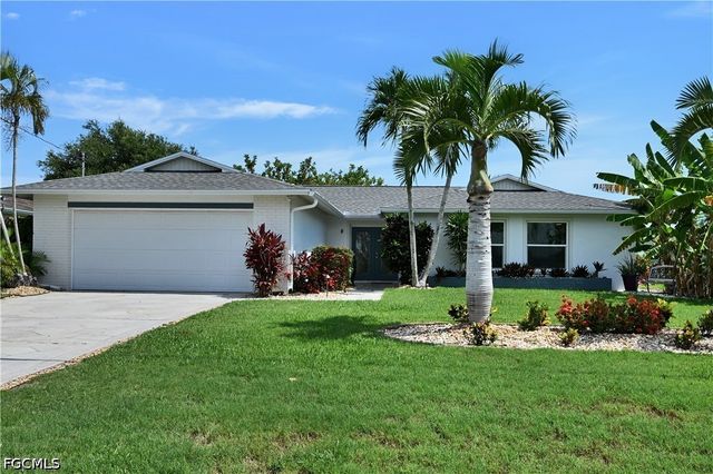 905 SW 52nd ST, Cape Coral, FL 33914