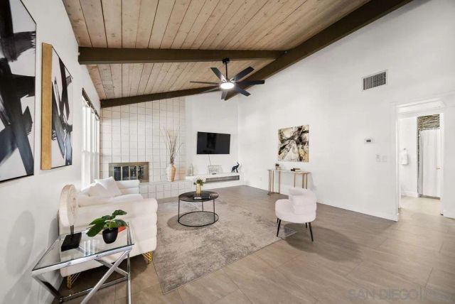 1250 E Madison Ave C, El Cajon, CA 92021