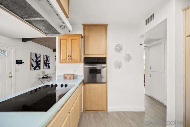 1250 E Madison Ave C, El Cajon, CA 92021