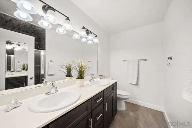 1250 E Madison Ave C, El Cajon, CA 92021