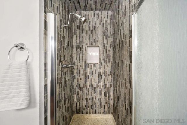 1250 E Madison Ave C, El Cajon, CA 92021