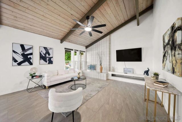 1250 E Madison Ave C, El Cajon, CA 92021