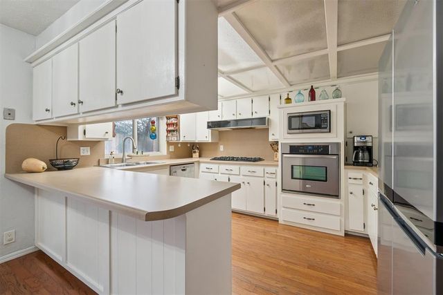 1208 Cedar Ridge Road, Edmond, OK 73013