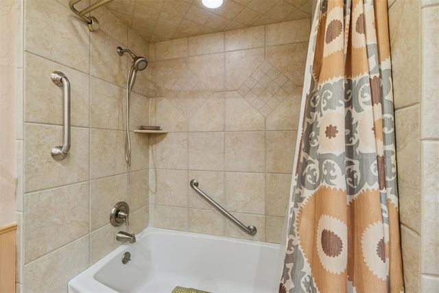 1208 Cedar Ridge Road, Edmond, OK 73013