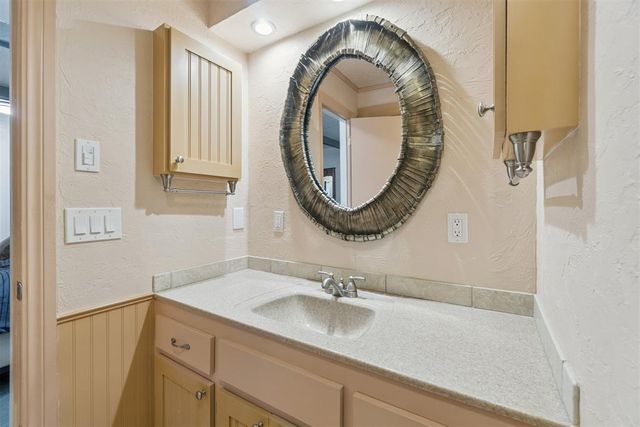 1208 Cedar Ridge Road, Edmond, OK 73013