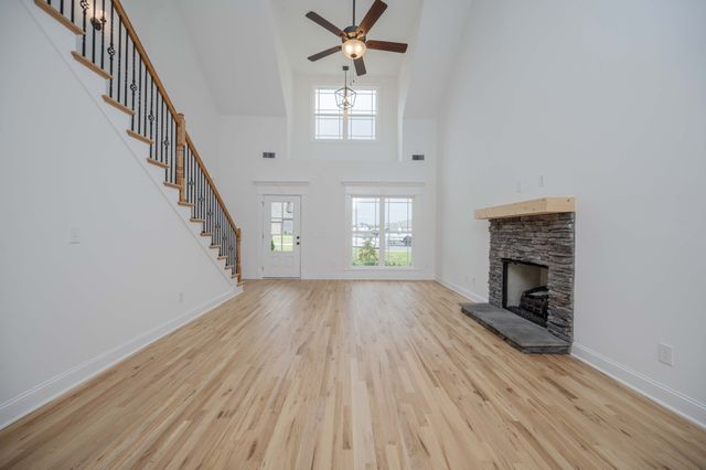 5401 Vermillion Ct, Christiana, TN 37037