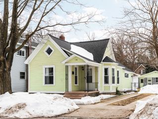 136 E Fifteenth Street, Traverse City, MI 49684