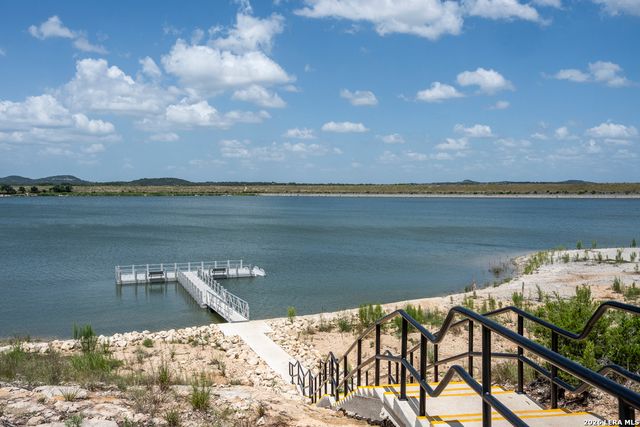 126 EAST GRANITE SHORES DRIVE, Boerne, TX 78006