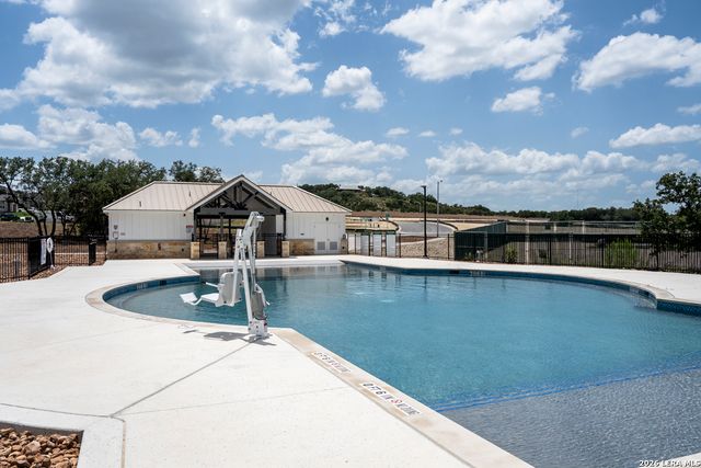 126 EAST GRANITE SHORES DRIVE, Boerne, TX 78006