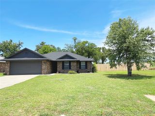 102 Northridge, Durant, OK 74701