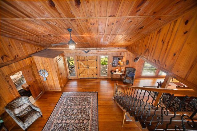 169 Cheyenne, Zavalla, TX 75980