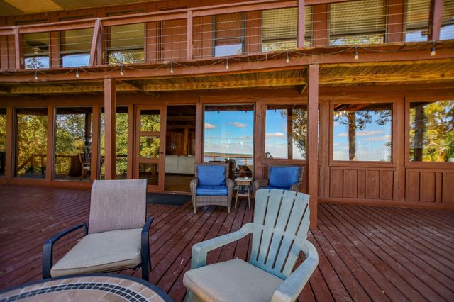 169 Cheyenne, Zavalla, TX 75980