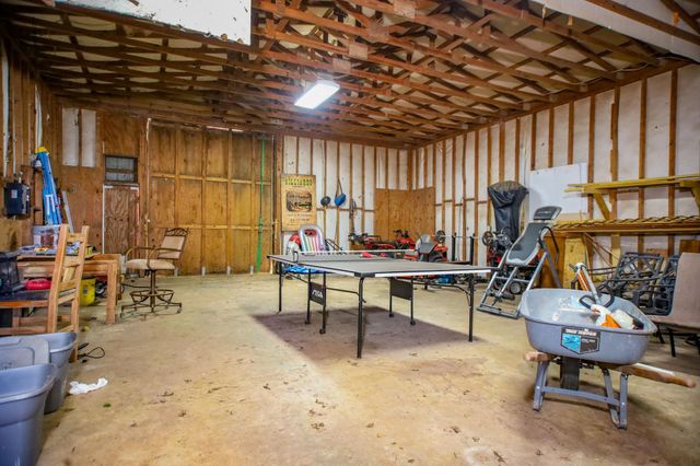 169 Cheyenne, Zavalla, TX 75980