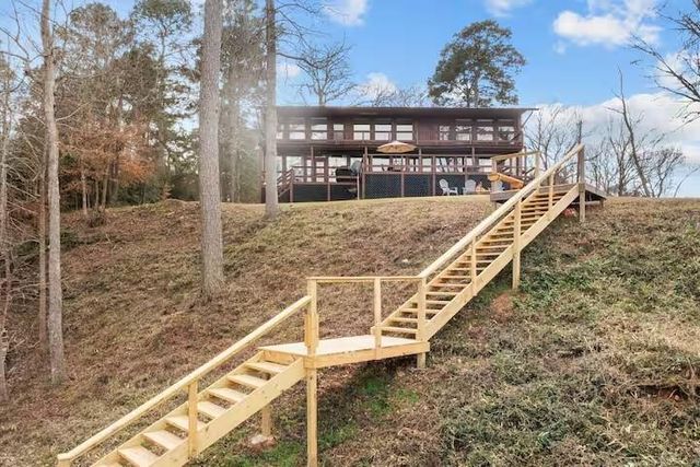 169 Cheyenne, Zavalla, TX 75980