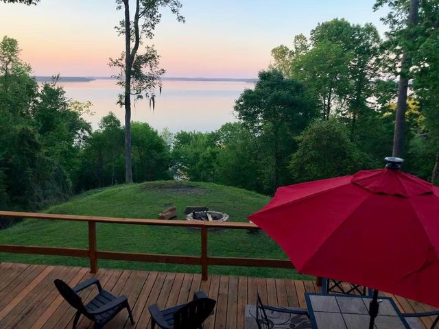 169 Cheyenne, Zavalla, TX 75980