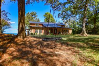 169 Cheyenne, Zavalla, TX 75980