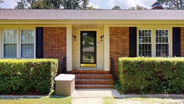 604 N Pinecrest Drive, Goldsboro, NC 27534