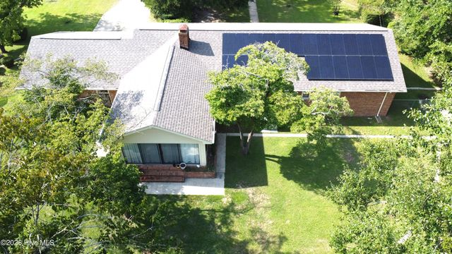 604 N Pinecrest Drive, Goldsboro, NC 27534