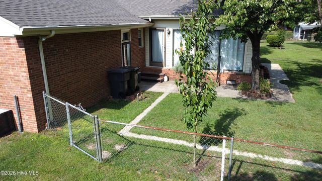 604 N Pinecrest Drive, Goldsboro, NC 27534