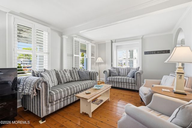 15 Bath Avenue, Ocean Grove, NJ 07756