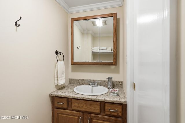 15 Bath Avenue, Ocean Grove, NJ 07756