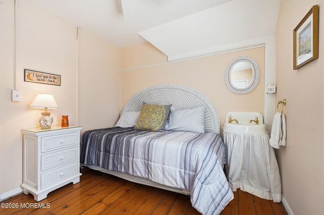 15 Bath Avenue, Ocean Grove, NJ 07756