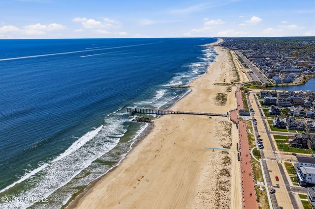 15 Bath Avenue, Ocean Grove, NJ 07756