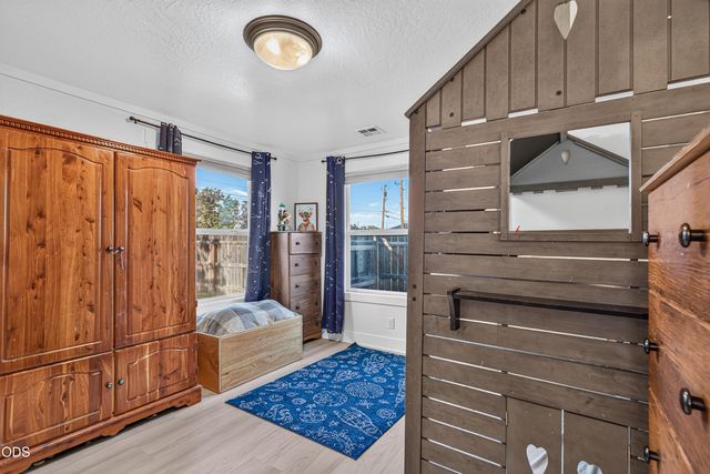 247 Berrydale Avenue, Medford, OR 97501
