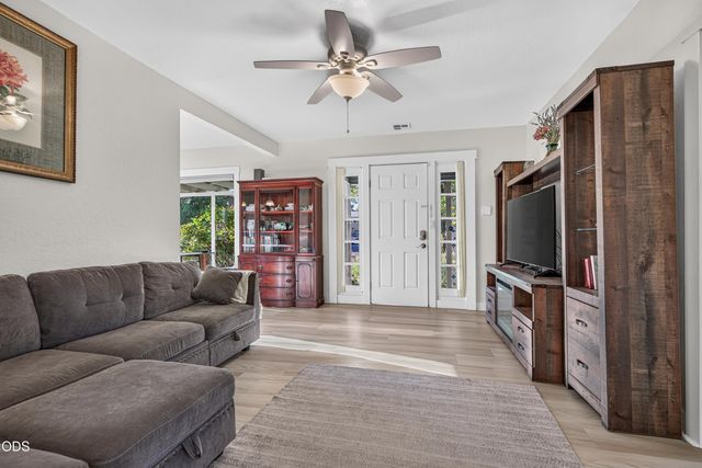 247 Berrydale Avenue, Medford, OR 97501