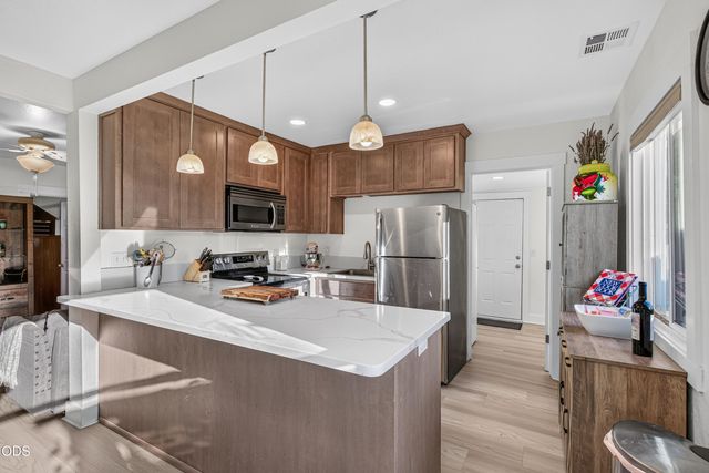 247 Berrydale Avenue, Medford, OR 97501