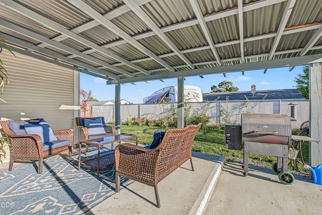 247 Berrydale Avenue, Medford, OR 97501