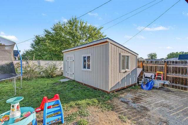 247 Berrydale Avenue, Medford, OR 97501